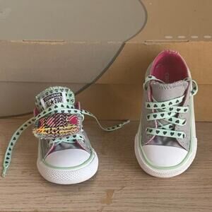 Converse Double Tongue Heart Laces Toddler Sneakers Hearts - SZ 4 C